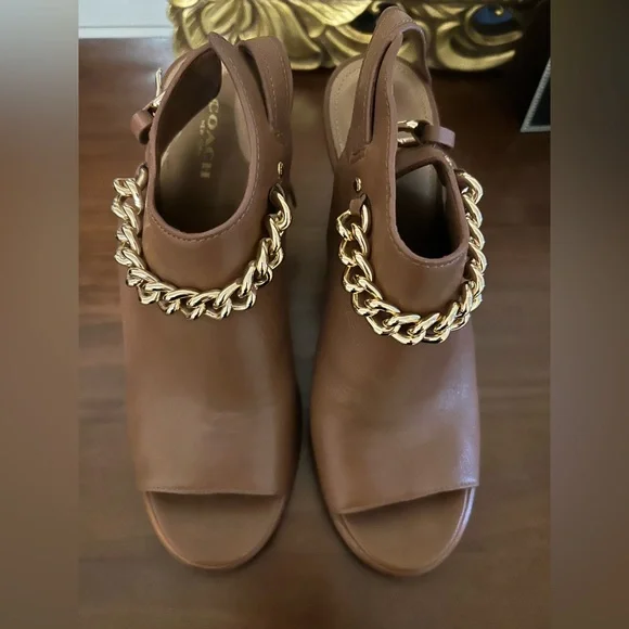 Coach Women's Tan Leather Heels with Gold Chain - Picture 1 of 4